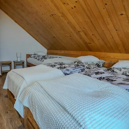 Na Modyni, Dwa Z Ruska Balia I Sauna بيت للعطل Lacko (Nowy Sacz)