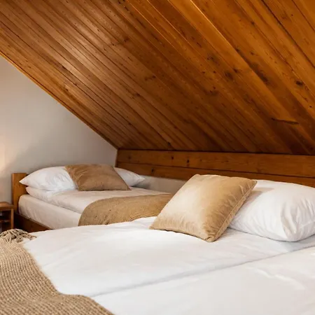 Na Modyni, Dwa Z Ruska Balia I Sauna Lacko (Nowy Sacz)